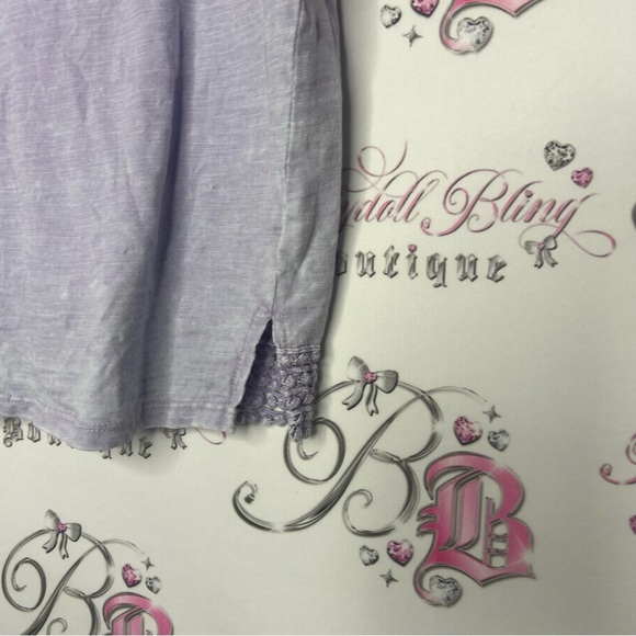 American eagle t-shirt, distressed, lilac with crochet, bottom, trim, pastel - Picture 4 of 6